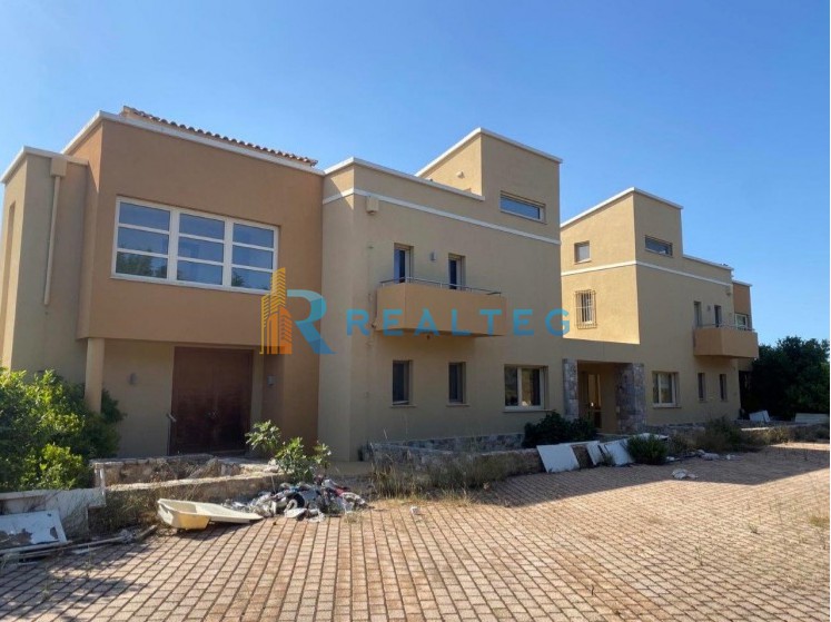 Βίλλα 1.250 τ.μ. πρός πώληση, Αττική - Υπόλοιπο, Μαρκόπουλο
