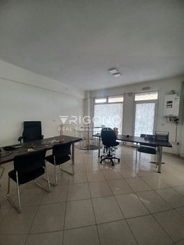 Store 100sqm for rent-Evosmos » Evosmo