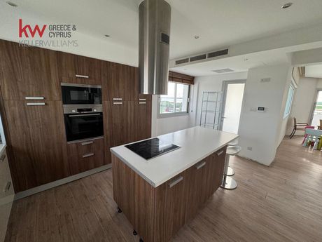 Διαμέρισμα 210τ.μ. για ενοικίαση-Λάρνακα - κέντρο