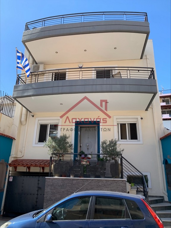 Μονοκατοικία 213 τ.μ. πρός πώληση, Πειραιάς, Καμίνια