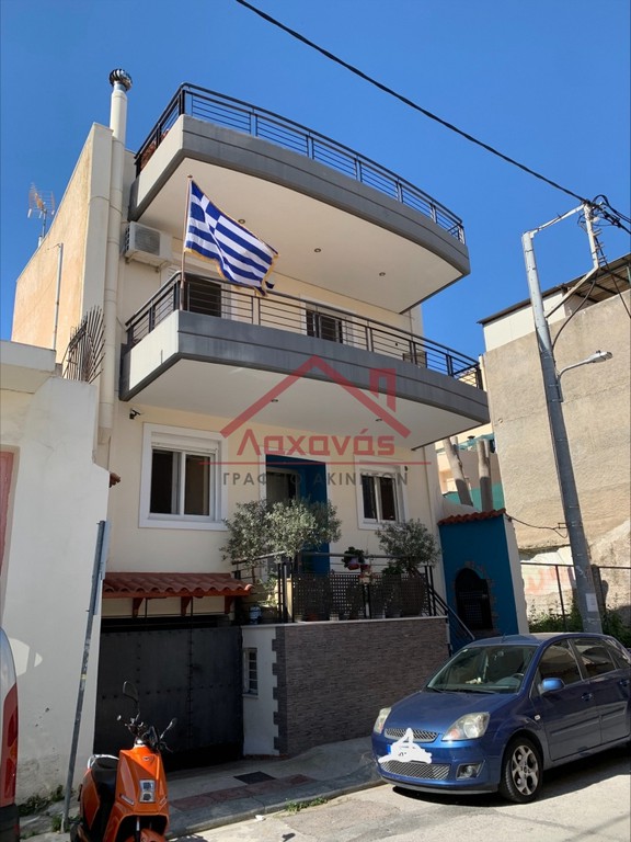 Μονοκατοικία 213 τ.μ. πρός πώληση, Πειραιάς, Καμίνια