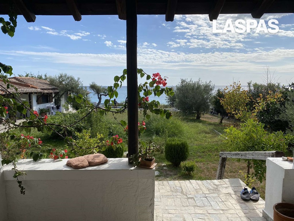Βίλλα 300 τ.μ. προς πώληση, Μόλες Καλύβες