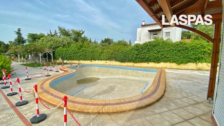 Hotel 300 sqm for sale