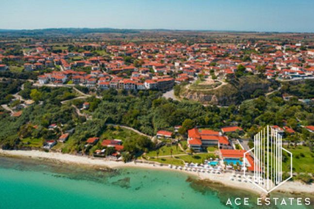 Land plot 749 sqm for sale, Chalkidiki, Kassandra