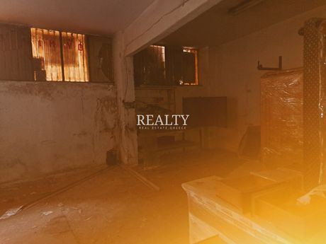 Αποθήκη 230τ.μ. για πώληση-Παπάφη