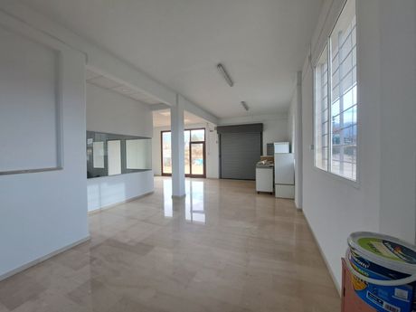 Store 162 sqm for rent