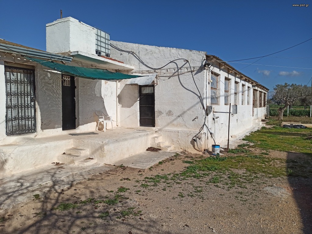 Επαγγελματικό 633 τ.μ. πρός πώληση, Αττική - Υπόλοιπο, Μέγαρα