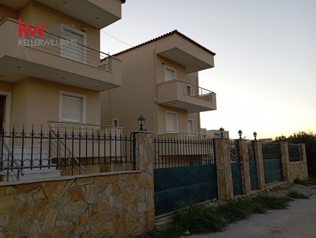 Apartment complex 420sqm for sale-Kalivia Thorikou