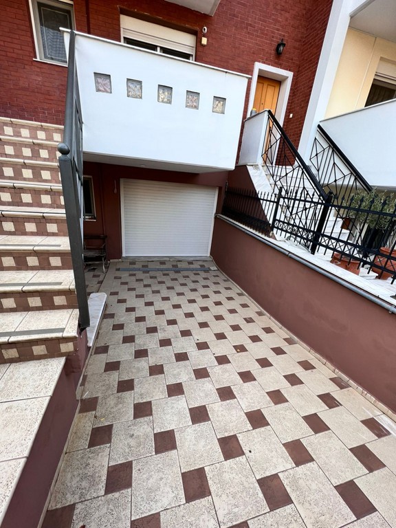 Μεζονέτα 400 τ.μ. πρός πώληση, Θεσσαλονίκη - Περιφ/Κοί Δήμοι, Ωραιόκαστρο