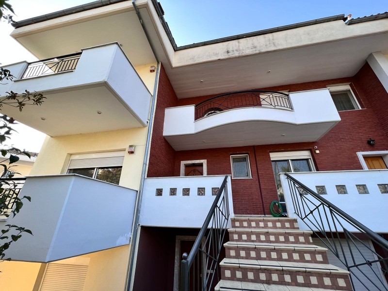 Μεζονέτα 400 τ.μ. πρός πώληση, Θεσσαλονίκη - Περιφ/Κοί Δήμοι, Ωραιόκαστρο
