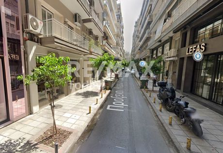 Store 135sqm for sale-Center