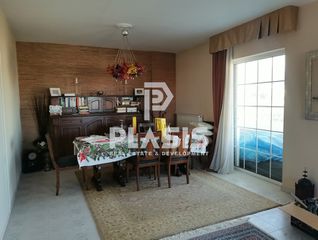 Συγκρότημα διαμερισμάτων 260 τ.μ. για πώληση