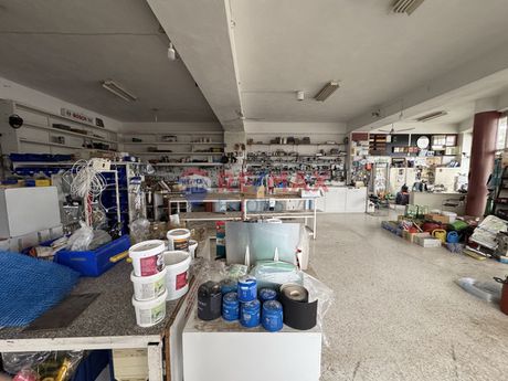 Business bulding 500sqm for rent-Pikermi