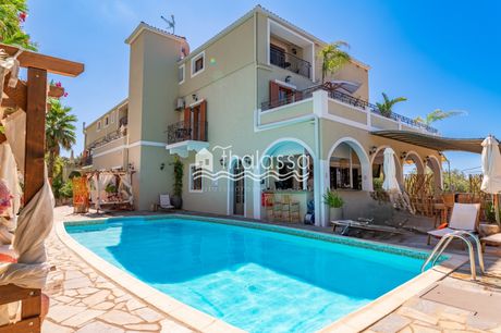 Hotel 780sqm for sale-Kefalonia » Leivatho