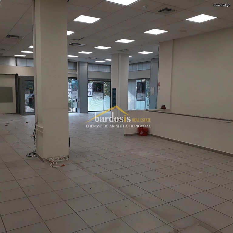 Κατάστημα 363 τ.μ. πρός ενοικίαση, Αθήνα - Βόρεια Προάστια, Χολαργός