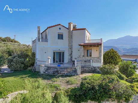 Detached home 287 sqm for sale