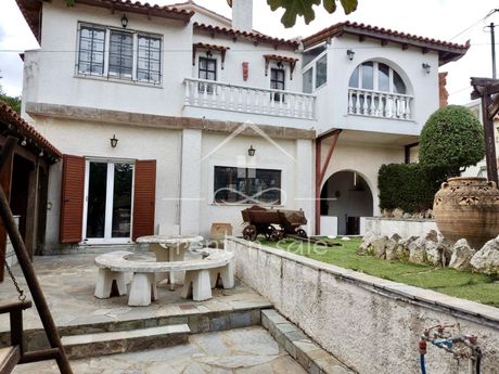 Διαμέρισμα 262τ.μ. για πώληση-Σπάτα » Αγία κυριακή