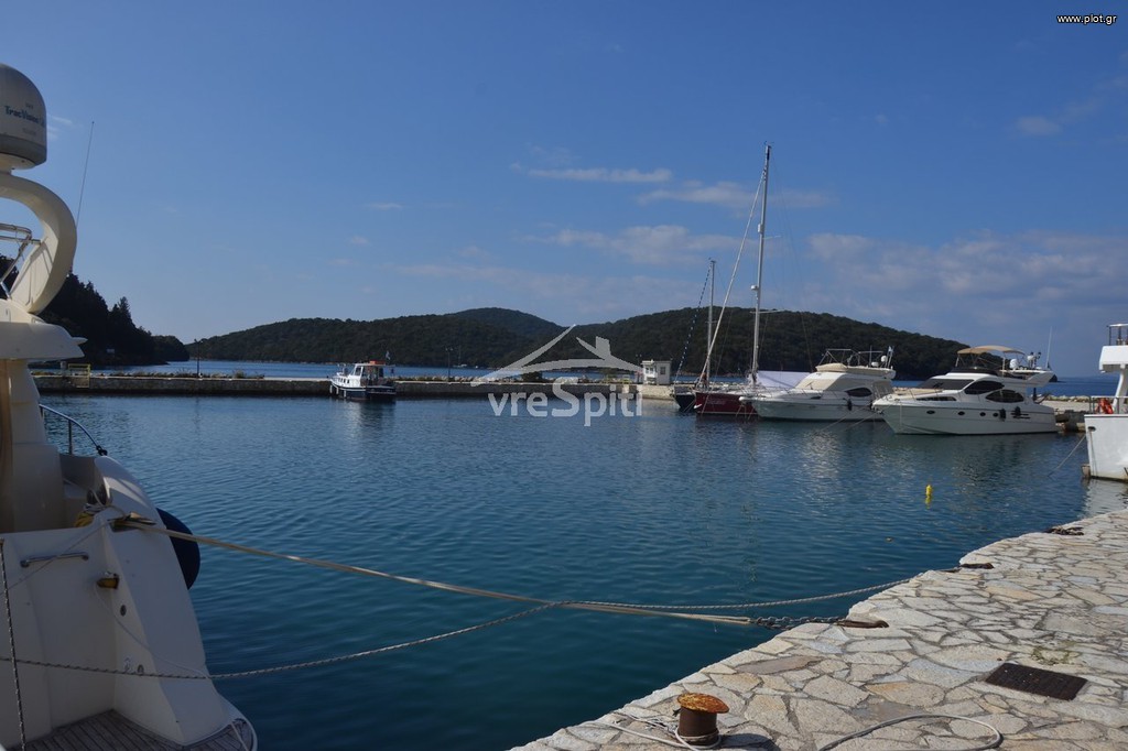 Αγροτεμάχια 5.608 τ.μ. πρός πώληση, Θεσπρωτία, Σύβοτα
