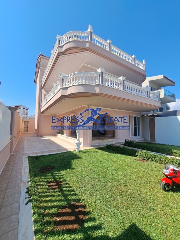 Βίλλα 350 τ.μ. πρός πώληση, Αττική - Υπόλοιπο, Ραφήνα