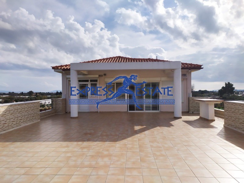 Κτίριο 715 τ.μ. πρός πώληση, Αθήνα - Ανατολικά Προάστια, Μαραθώνας