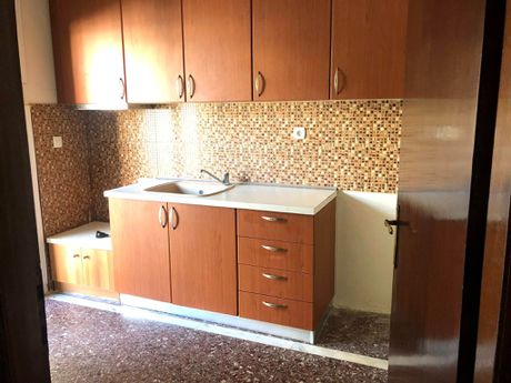 Studio 42sqm for rent-Veroia » Center