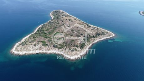 Island 100.000sqm for sale-Ithaki » Main Town - Chora