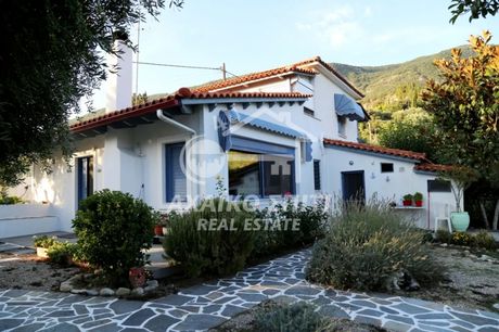 Μονοκατοικία 230 τ.μ. για πώληση