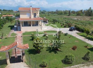 Villa 290 sqm for sale