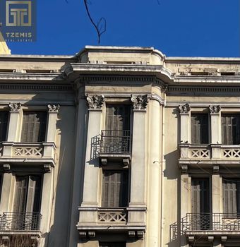 Επιχειρηματικό κτίριο 4.800τ.μ. για πώληση-Λαδάδικα