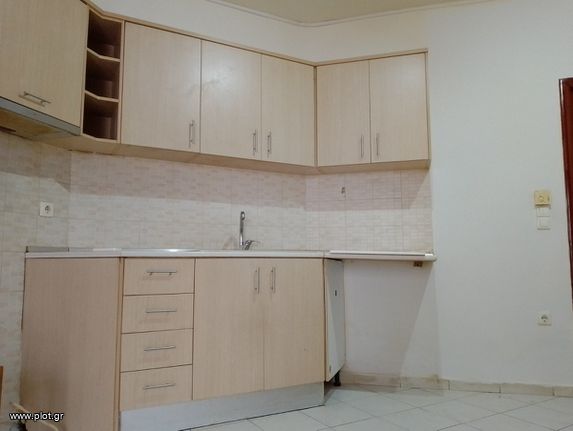 Studio 35 sqm for rent, Thessaloniki - Center, Xirokrini