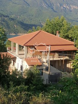 Building 300sqm for sale-Platanos » Agios Dimitrios