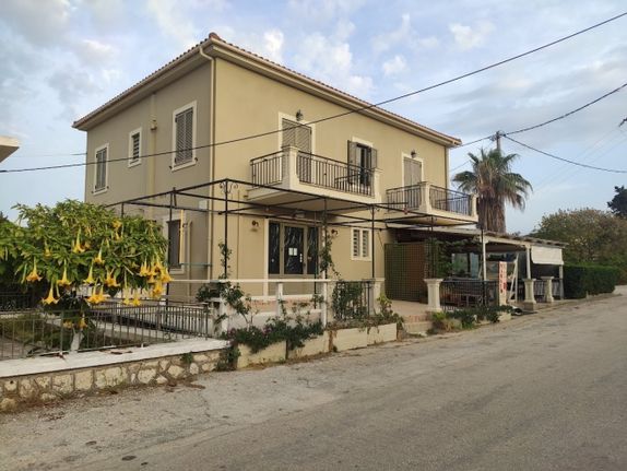 Building 300 sqm for sale, Kefallinia Prefecture, Kefalonia