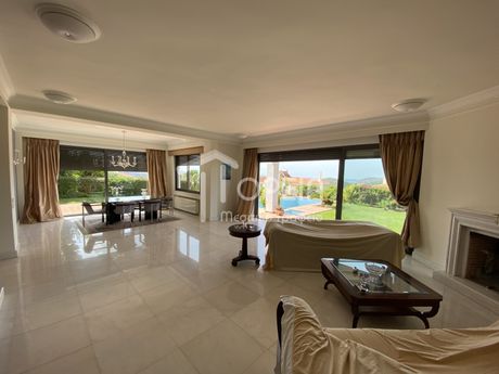 Villa 550sqm for sale-Saronida