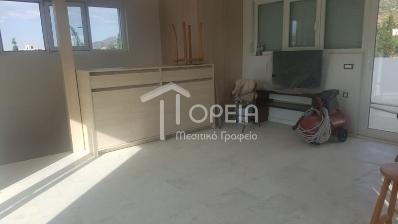 Επιχειρηματικό κτίριο 850 τ.μ. πρός πώληση, Αττική - Υπόλοιπο, Καλύβια Θορικού
