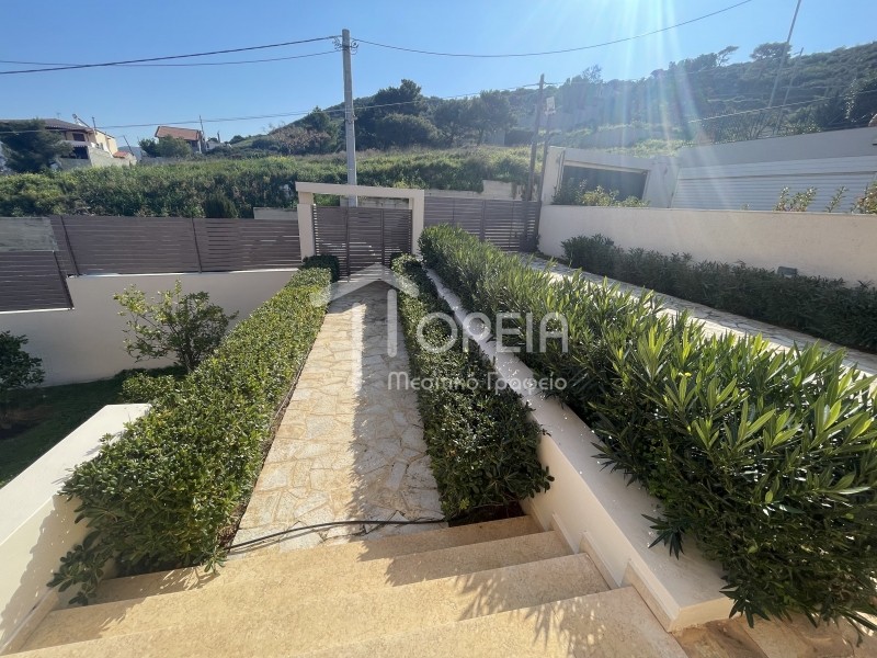 Μεζονέτα 182 τ.μ. πρός ενοικίαση, Αττική - Υπόλοιπο, Παλαιά Φώκαια