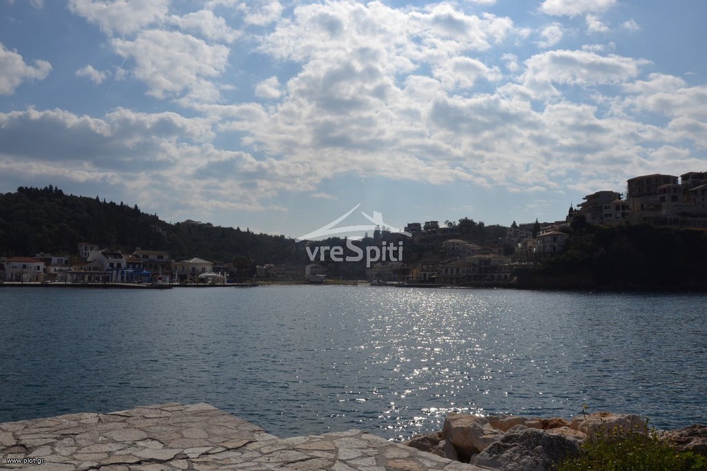 Αγροτεμάχια 4.638 τ.μ. προς πώληση, Σύβοτα