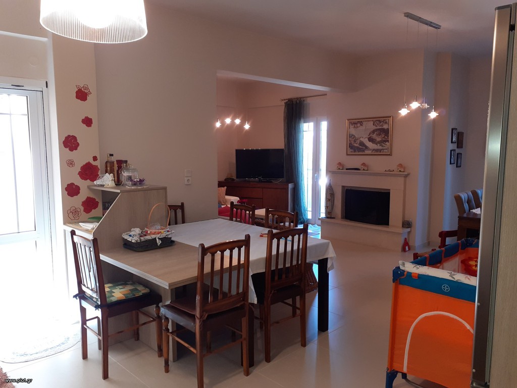 Κτίριο 335 τ.μ. προς πώληση, Ν. Ηρακλείου, Γούβες