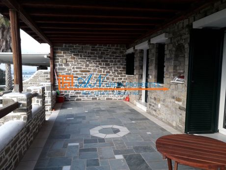 Συγκρότημα διαμερισμάτων 700 τ.μ. για πώληση