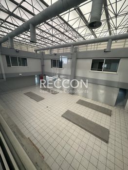 Business bulding 2.215sqm for rent-Aigaleo » Kato Aigaleo - Estavromenou