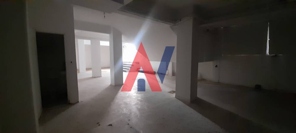 Κατάστημα 215 τ.μ. προς πώληση, Πλατεία Αττικής