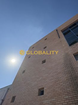 Business bulding 980sqm for sale-Nikaia