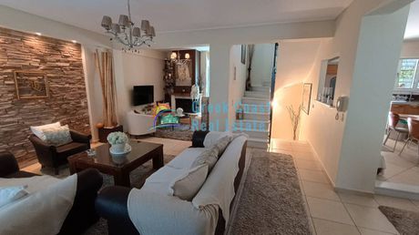 Detached home 292sqm for sale-Patra » Kastellokabos