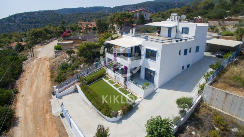 Βίλλα 350 τ.μ. πρός πώληση, Κορινθία, Σολύγεια