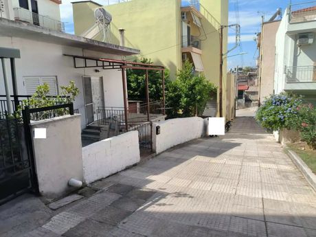 Μονοκατοικία 65τ.μ. για πώληση-Μεταμόρφωση » Καναπίτσα