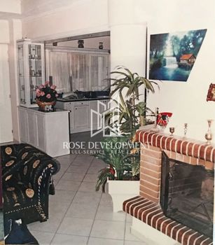 Κτίριο 215 τ.μ. για πώληση