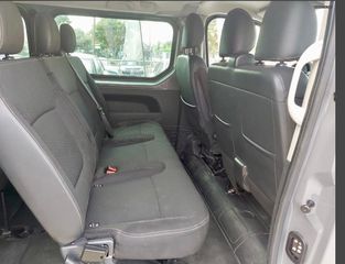 Opel Vivaro 2018-thumb-8