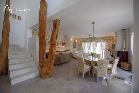 Villa 205 sqm for sale
