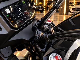 CFmoto 700   MT 2023-thumb-4