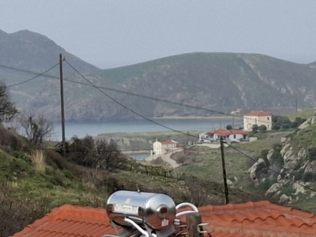 Μονοκατοικία 330 τ.μ. πρός πώληση, Ν. Λέσβου, Λήμνος - Μύρινα