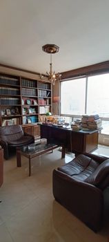 Office 30sqm for sale-Center
